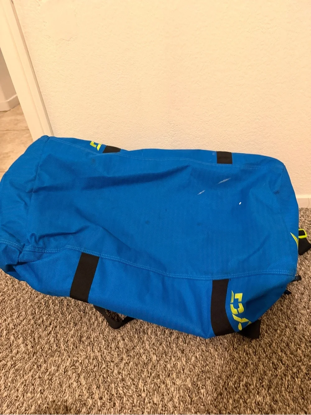 Dakine Blue Men's Duffel Bag with Black Straps